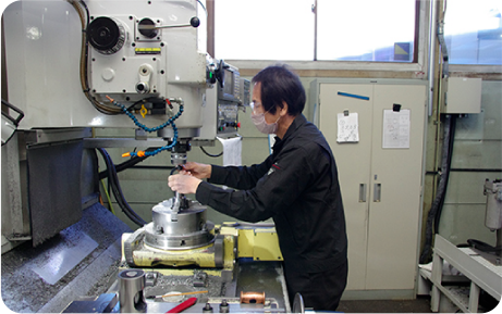 QUALITY CONTROL / 品質管理のイメージ